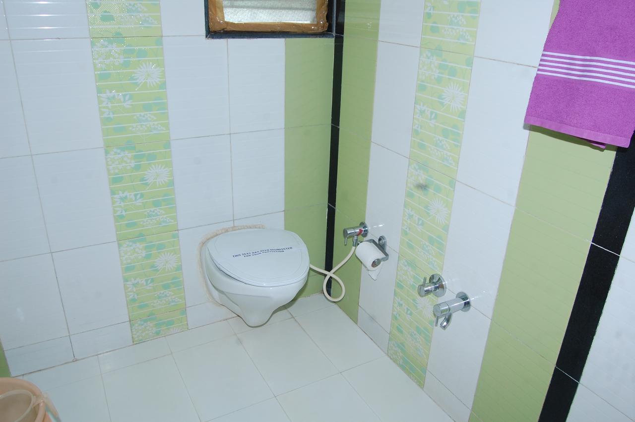 River Touch Resort Silvassa Esterno foto